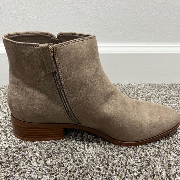 J CREW Flat Ankle Boot - Grey - Picture 3 of 9